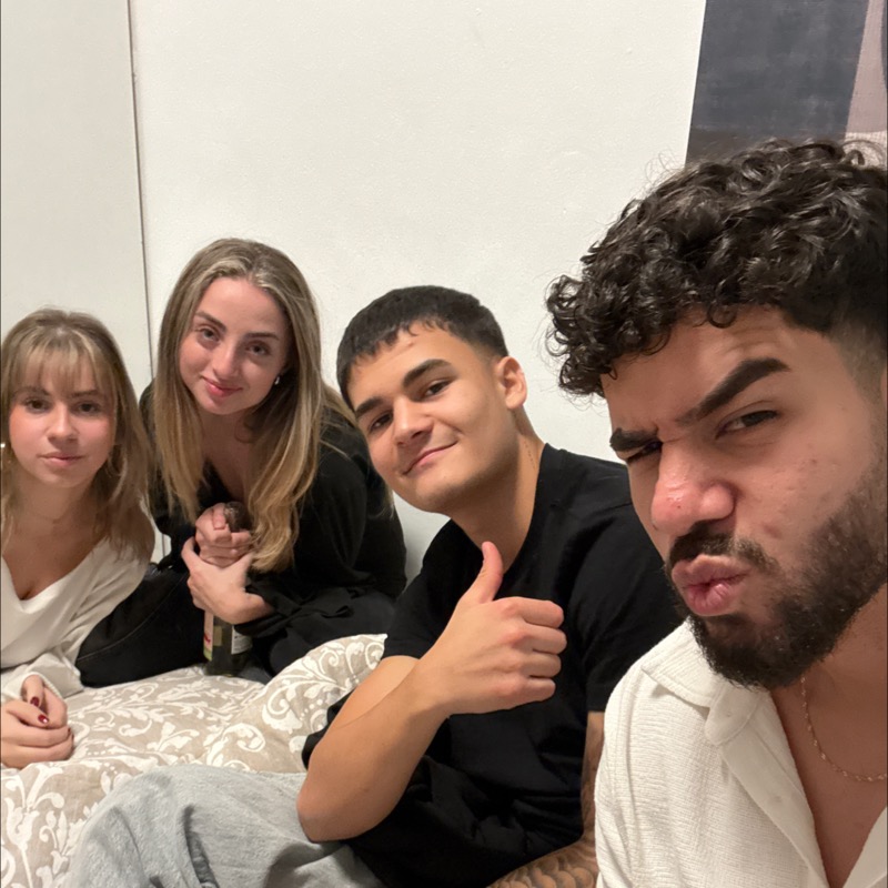 alessandrorizzz (@alessandrorizzz) is LIVE - TikTok LIVE